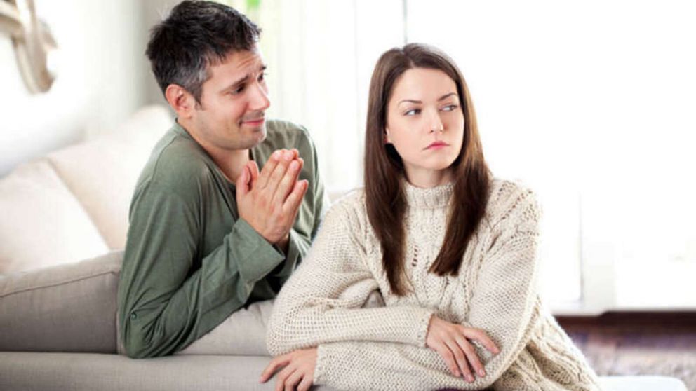 Su novio le fue infiel y ella le pidió que pagara una cirugía estética si quería ser perdonado (Imagen ilustrativa).