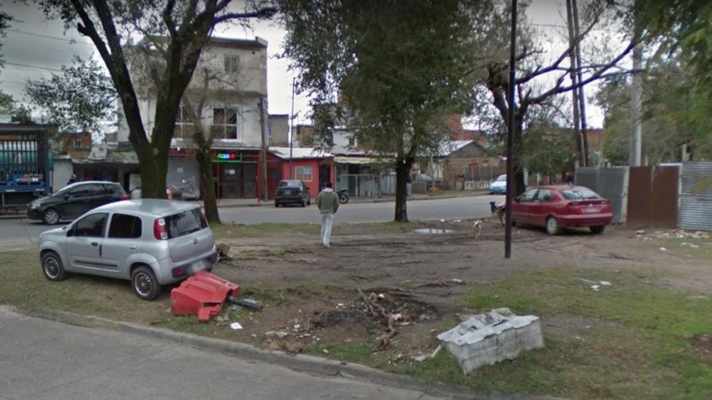 Acá, en este vecindario, empezó el seguimiento de los ocupantes del vehículo.