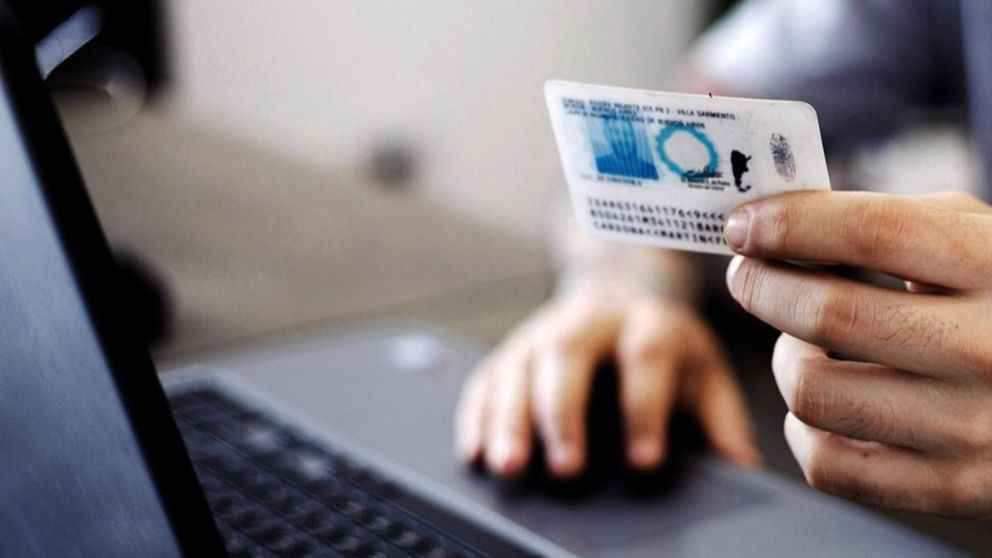 Renaper anunció un nuevo sistema de turnos para tramitar el DNI y el Pasaporte.