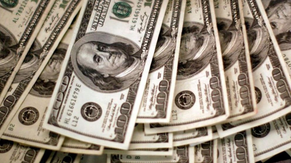 Australia: una mujer ganó 20 millones de dólares por no hacerle caso a su marido.