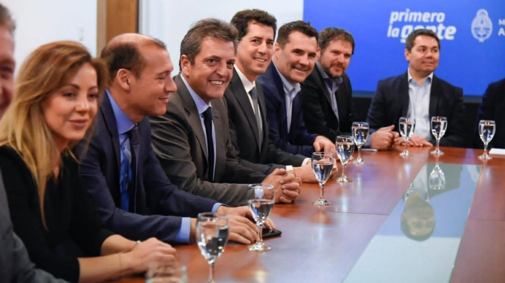 Sergio Massa y una reunión enfocada en el desarrollo energético.