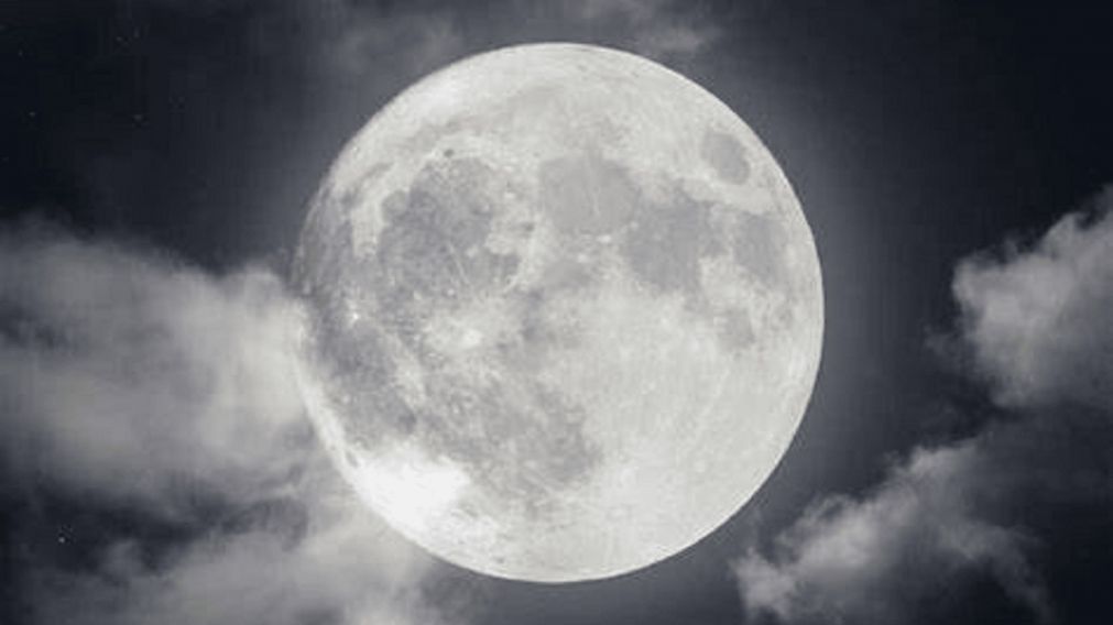 La superluna de Esturión será la última de este año.
