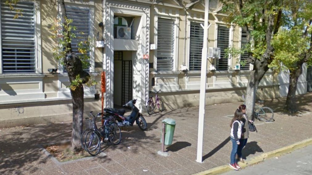 La menor fue asistida en un comienzo en este centro de salud de Colón, provincia de Buenos AIres.