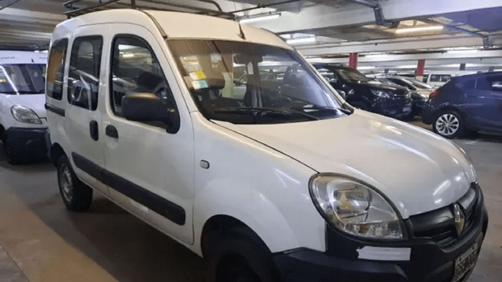 Subastan camionetas Renault a precios imperdibles.