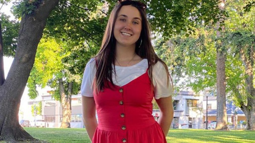 Se enamoró de un chico en Tinder y cruzó el mundo para conocerlo: todo terminó en tragedia