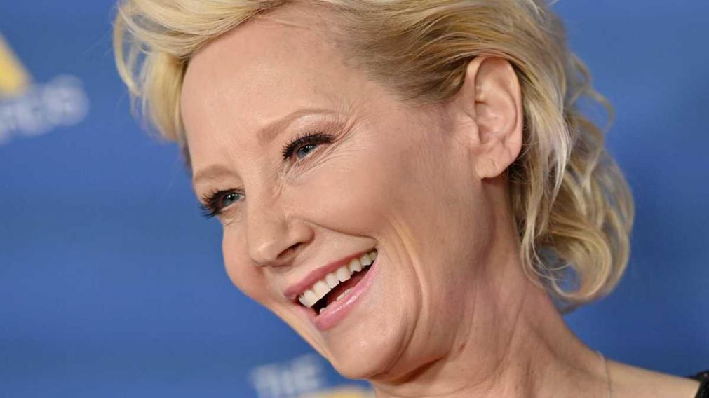Anne Heche, actriz de 53 años, debió ser hospitalizada y está en estado crítico.