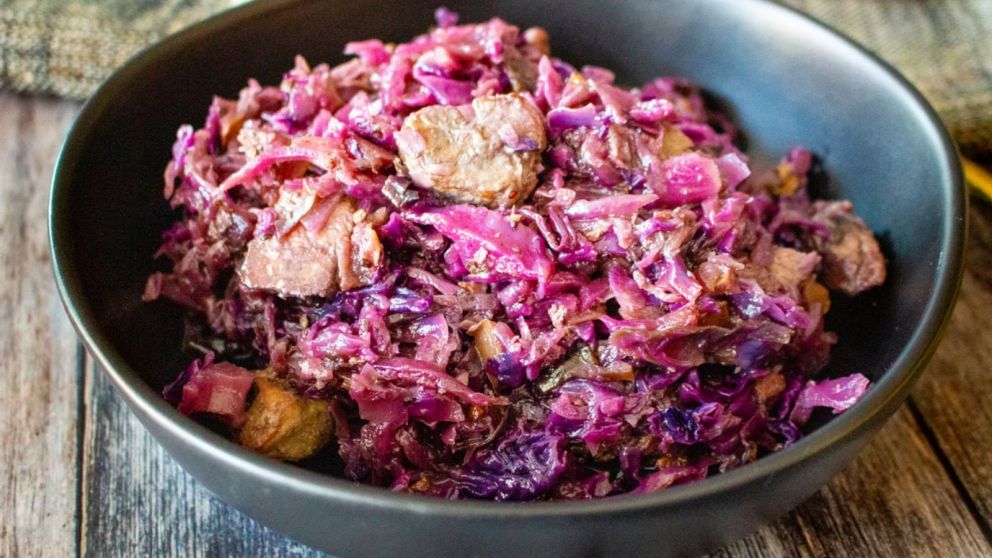Receta de coleslaw: una ensalada fácil y rica para acompañar carnes de cerdo