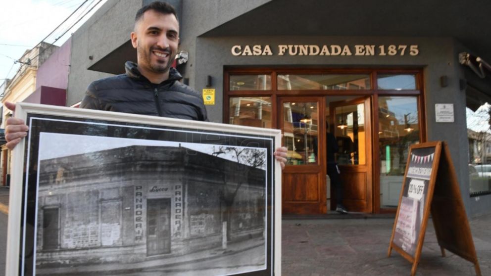 Hoy es famosa por sus increíbles medialunas y sus sandwiches de miga.