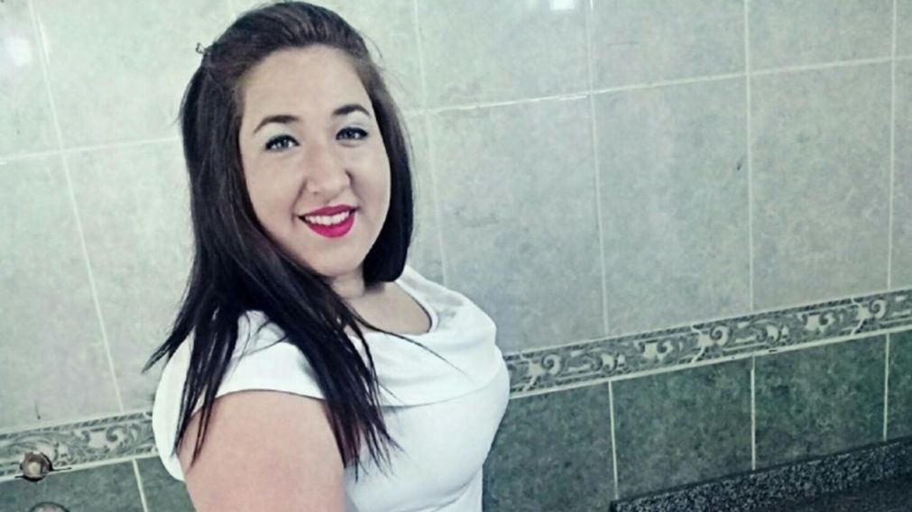 Karen R�os fue asesinada en el ataque durante el cual otros tres familiares resultaron heridos a cuchillazos (Foto Facebook).