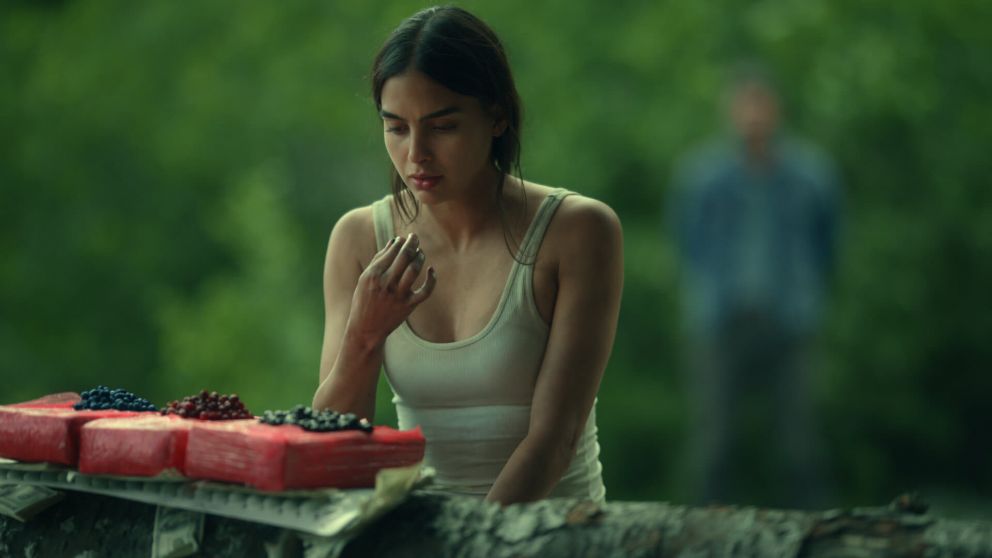 La mexicana Melissa Barrera es la protagonista de Sigue respirando, el último éxito de Netflix,