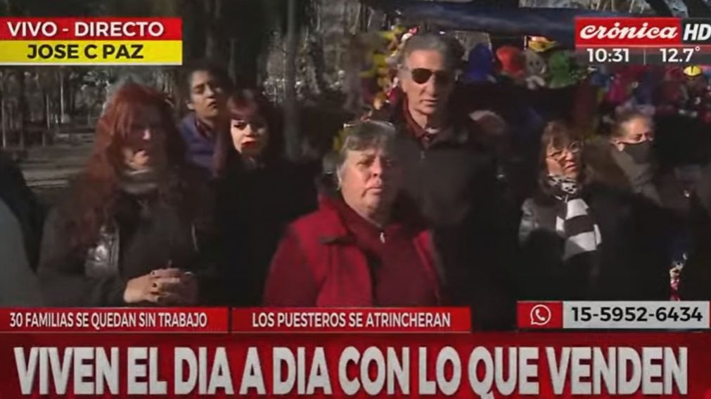 M�s de 30 familias viven de lo recaudado en feria en la Plaza Manuel Belgrano de Jos� C. Paz (Captura de pantalla).