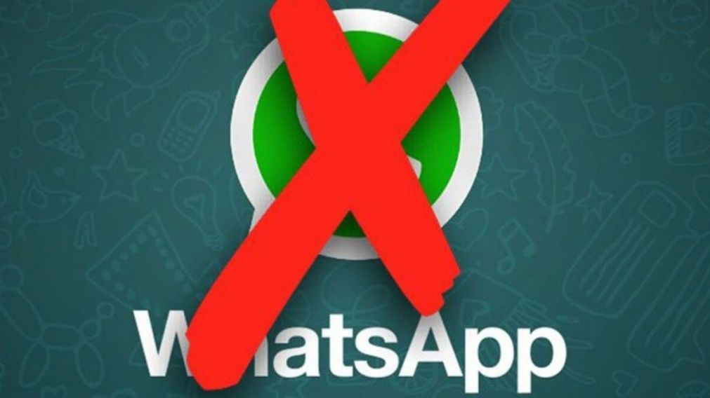La función prohibida de WhatsApp que todos usamos y puede hacer que te cierren la cuenta