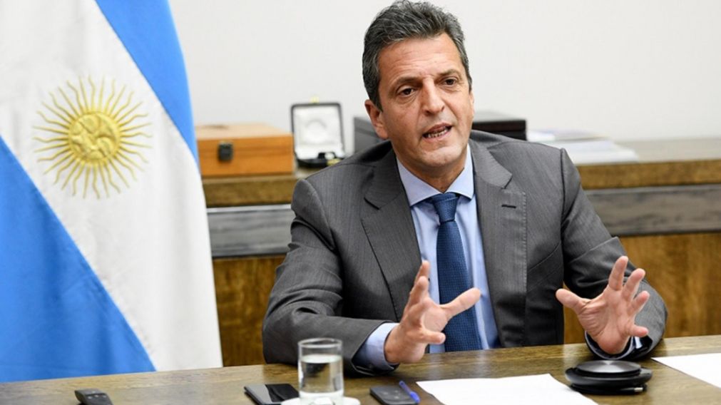 El superministro comunicó su compromiso para "avanzar hacia una Argentina con orden, justa y próspera".
