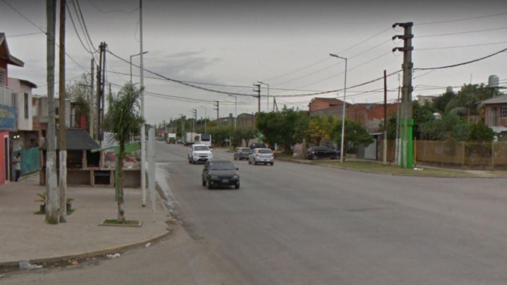 Ac�, en esta esquina, sucedi� el intento de asalto en perjuicio de la v�ctima.