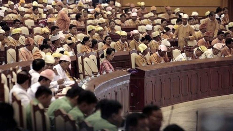 La Junta militar de Myanmar acusó de opositores haber orquestado varios ataques contra el régimen (Télam).