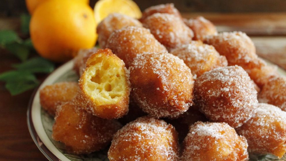 Los bu�uelos de naranja de la abuela son ideal para las tardes de invierno. 