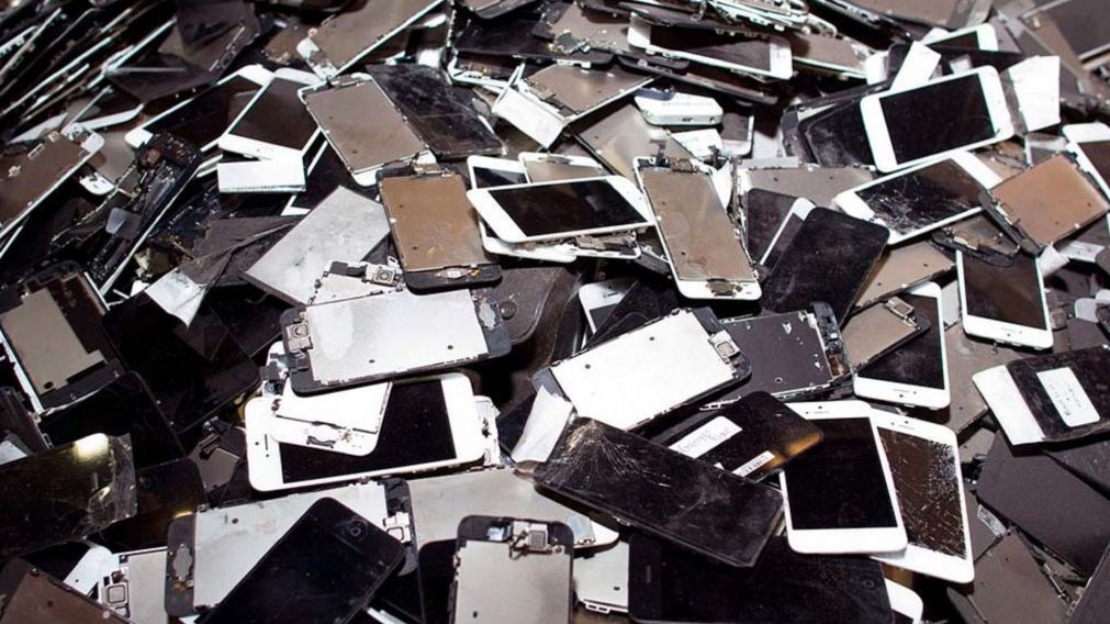 El fin de dos históricas empresas que fabricaban celulares y fracasaron.