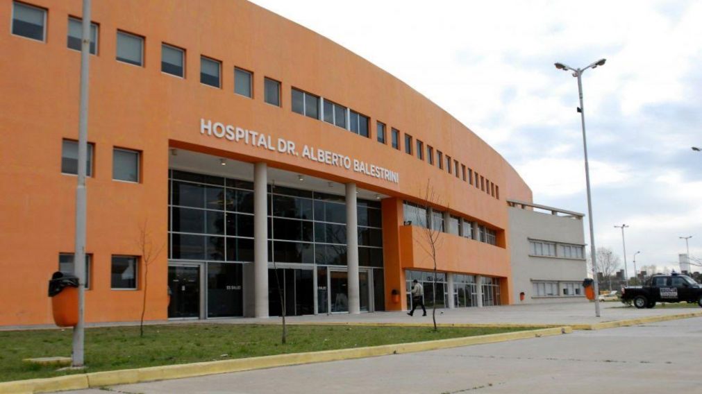 Juan Manuel Quintana, de 41 años, pereció mientras era conducido a este nosocomio.