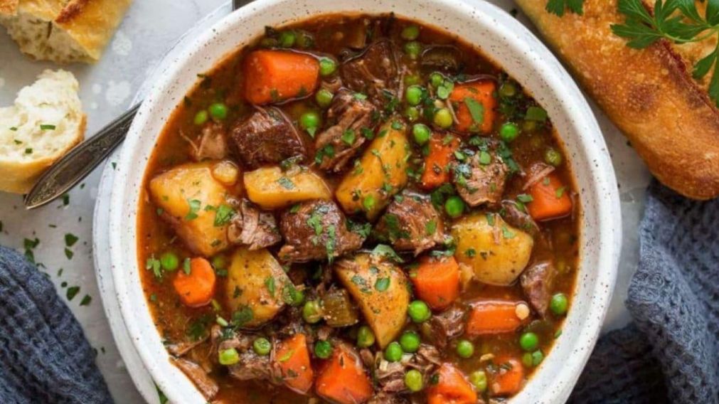 Imperdible receta para preparar estofado de carne, un placo econ�mico e ideal para el fr�o.