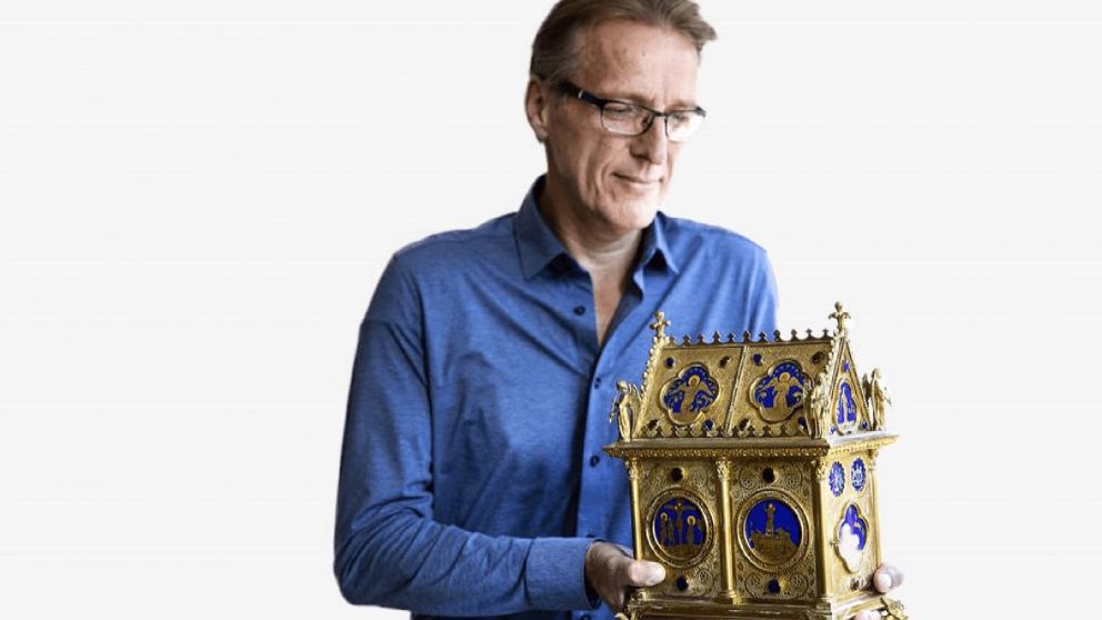 La reliquia de la "Preciosa Sangre de Cristo" fue recuperada por Arthur Brand.
