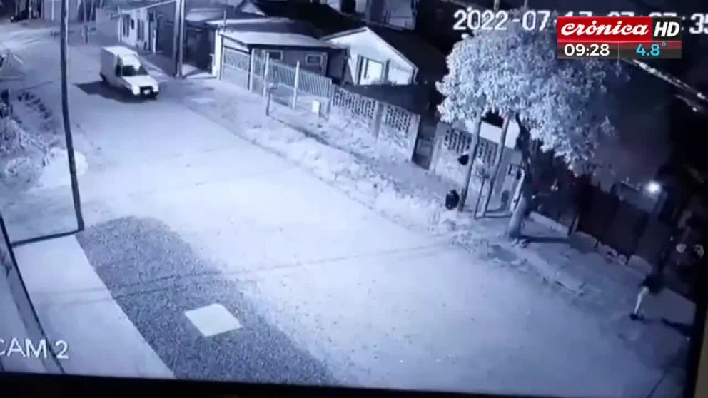 El momento en el que la joven es atacada por el acusado (Crónica HD).