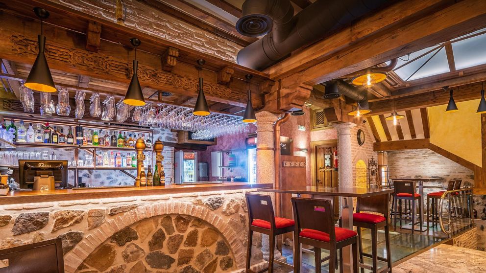 La discusión entre el dueño del restaurante y el cliente se volvió viral.