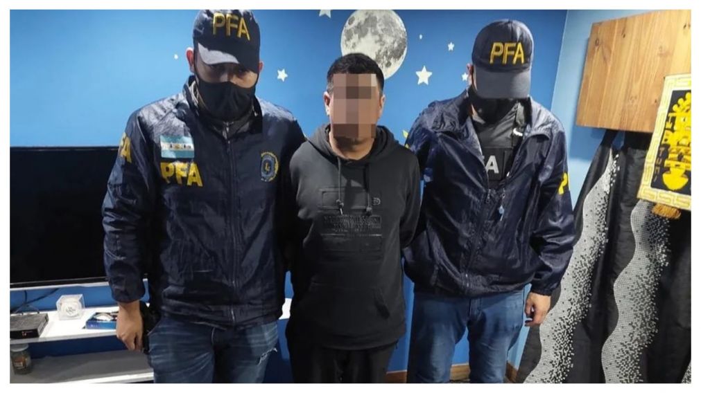El acusado logró ser reducido por los policías presentes (PFA).